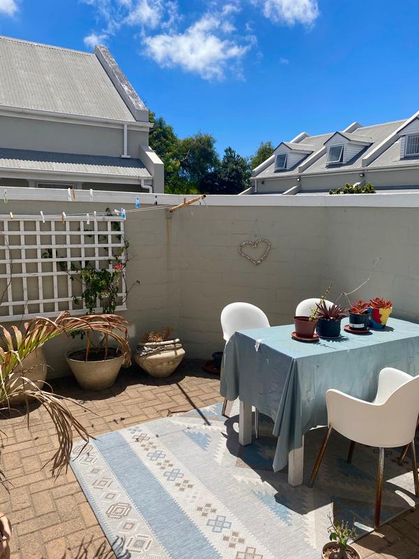 1 Bedroom Property for Sale in Observatory Western Cape